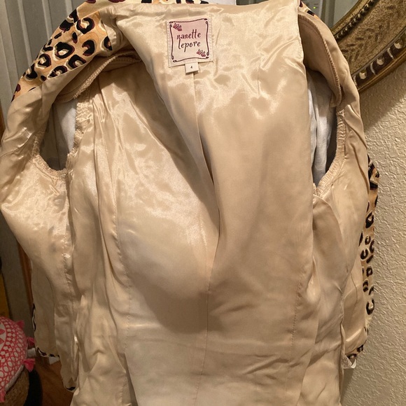 Nanette Lepore leopard jacket size 4 - Picture 4 of 8